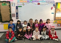 Elementary Pyjamas & parade Christmas day (13)